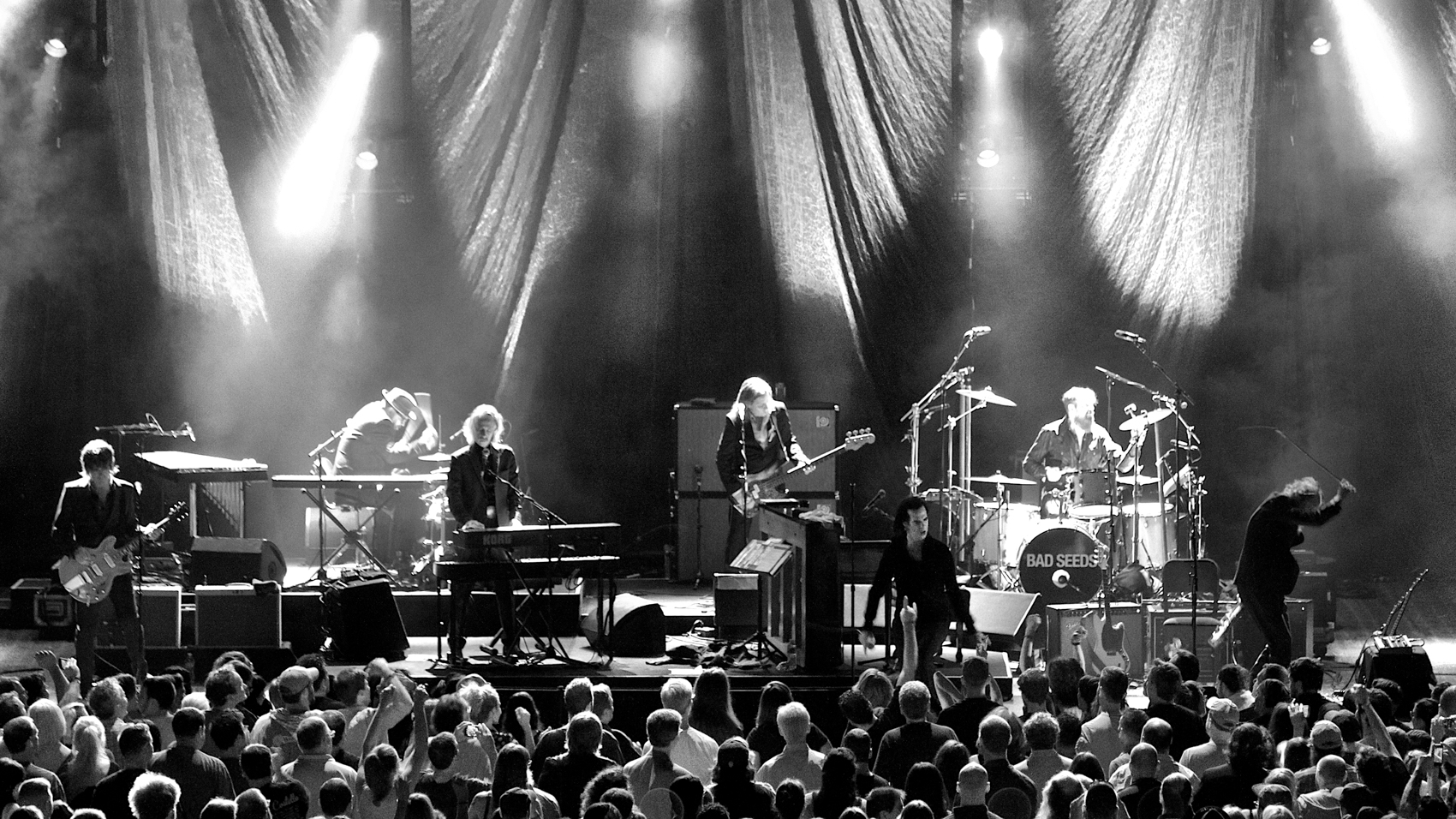 Push the Sky Away tour
The Mann Center
Philadelphia, Pa
July 25, 2014

DerekBrad.com